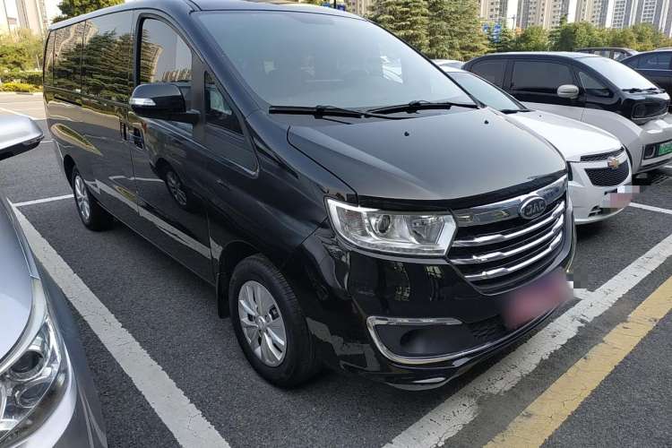Used JAC M3 2022 PLUS 1.5T 7-Seater Standard Model Front Right 45 Deg