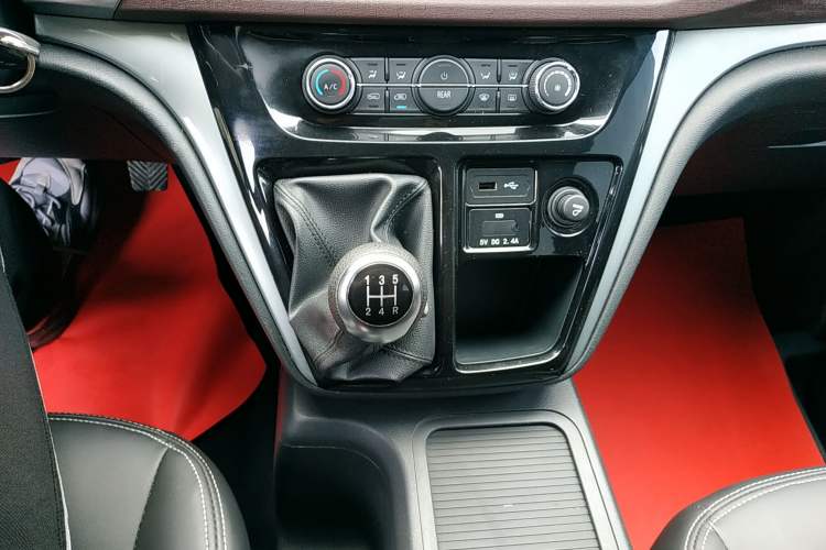 Used JAC M3 2022 PLUS 1.5T 7-Seater Standard Model Gear Lever