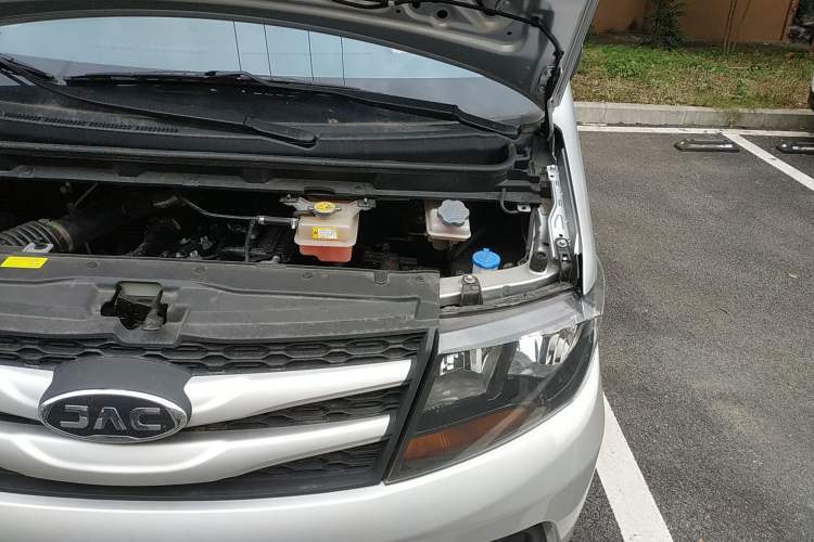 Used JAC M3 2023 PLUS 1.5T 5/7-seat Classic Edition Engine Bay Left
