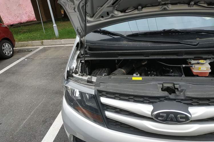Used JAC M3 2023 PLUS 1.5T 5/7-seat Classic Edition Engine Bay Right