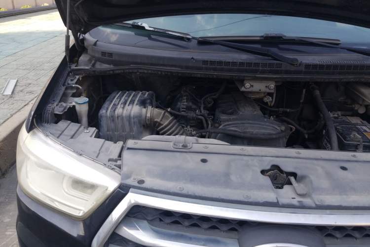Used JAC M4 2016 2.0L Manual Comfort Edition Engine Bay Right