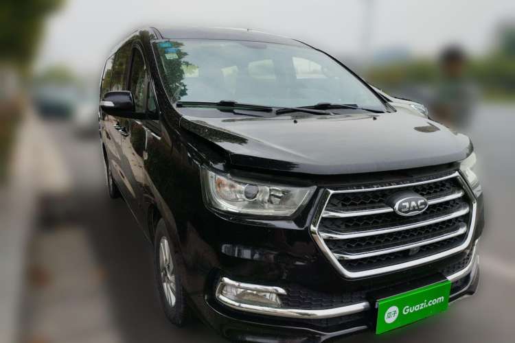 Used JAC M4 2016 2.0L Manual Luxury Version Front Right 45 Deg