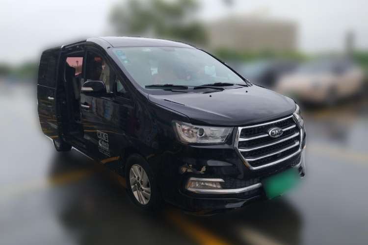 Used JAC M4 2016 2.0L Manual Luxury Smart Version Front Right 45 Deg