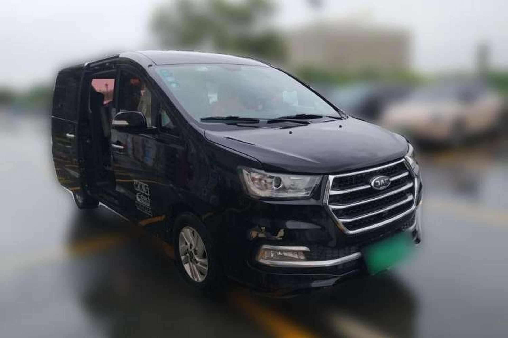 Used JAC M4 2016 2.0L Manual Luxury Smart Version Front Right 45 Deg