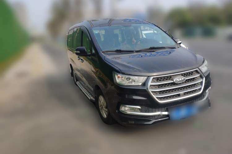Used JAC M4 2016 2.0L Manual Luxury Smart Version Front Right 45 Deg