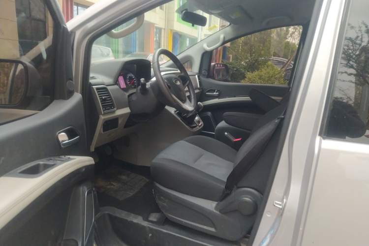 Used JAC M4 2016 2.0L Manual Comfort Edition Driver Seat