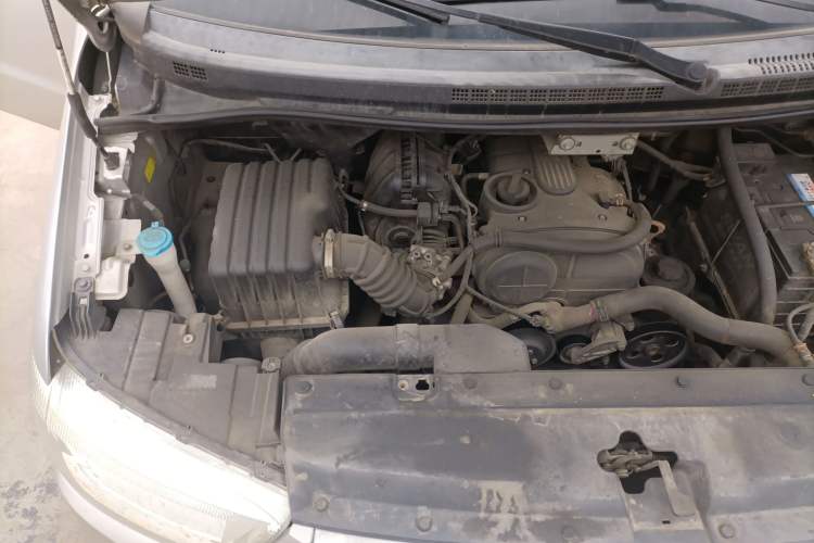 Used JAC M4 2016 2.0L Manual Comfort Edition Engine Bay Right