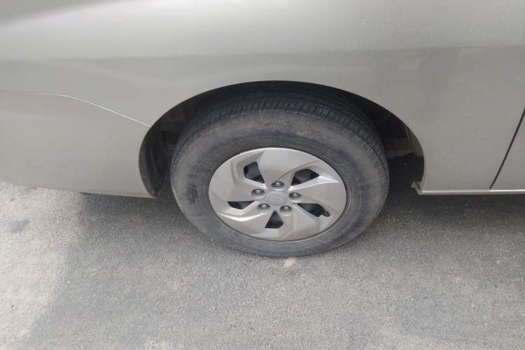 Used JAC M4 2016 2.0L Manual Comfort Edition Right Rear Wheel Hub