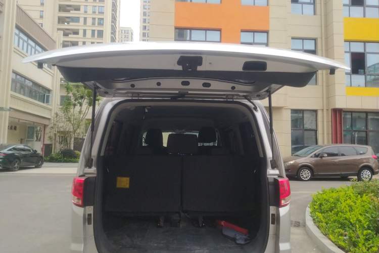 Used JAC M4 2016 2.0L Manual Comfort Edition Trunk