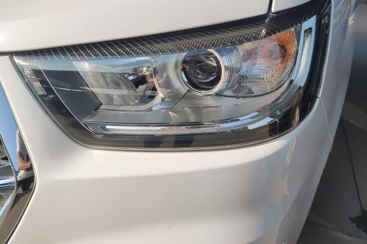 Used JAC M4 2016 2.0L Manual Luxury Version Left Front Headlight