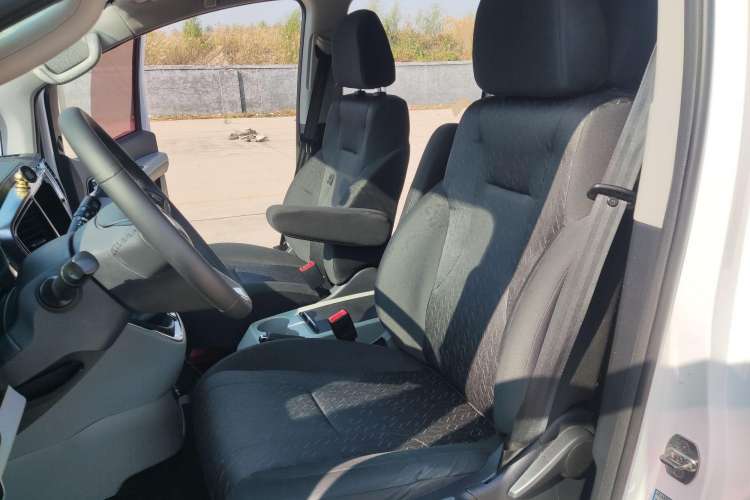 Used JAC M4 2016 2.0L Manual Luxury Version Left Front Seat