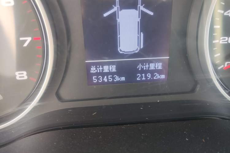 Used JAC M4 2016 2.0L Manual Luxury Version Odometer Close Up
