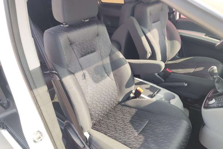 Used JAC M4 2016 2.0L Manual Luxury Version Right Front Seat