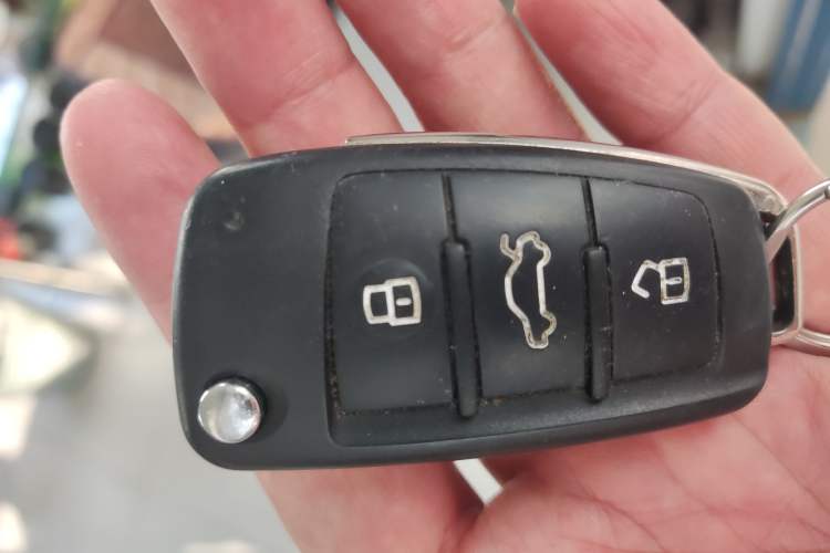 Used JAC M4 2016 2.0L Manual Luxury Version Vehicle Key