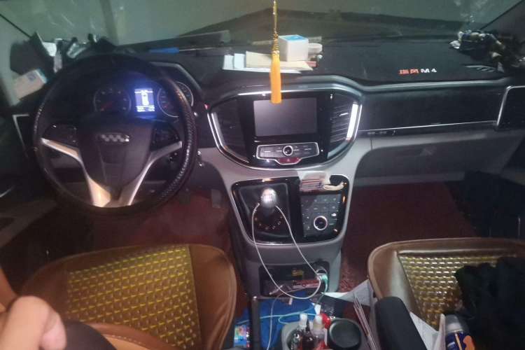 Used JAC M4 2017 1.9T Diesel Manual Luxury Model Center Console
