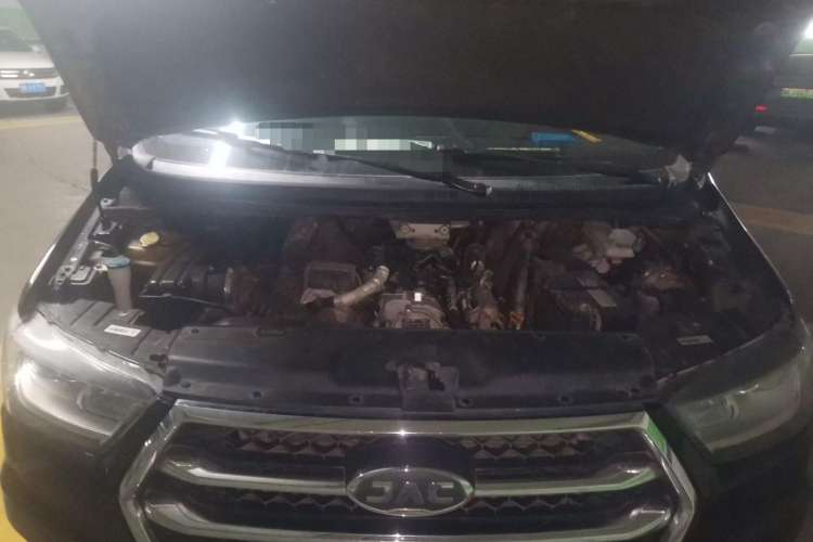 Used JAC M4 2017 1.9T Diesel Manual Luxury Model Engine Bay