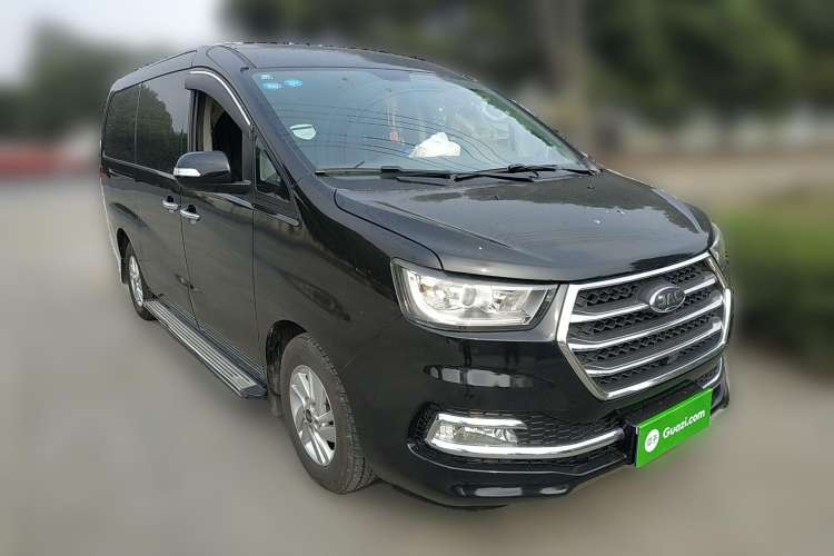 Used JAC M4 2017 1.9T Diesel Manual Luxury Model Front Right 45 Deg