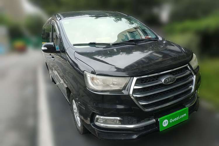 Used JAC M4 2017 1.9T Diesel Manual Luxury Model Front Right 45 Deg