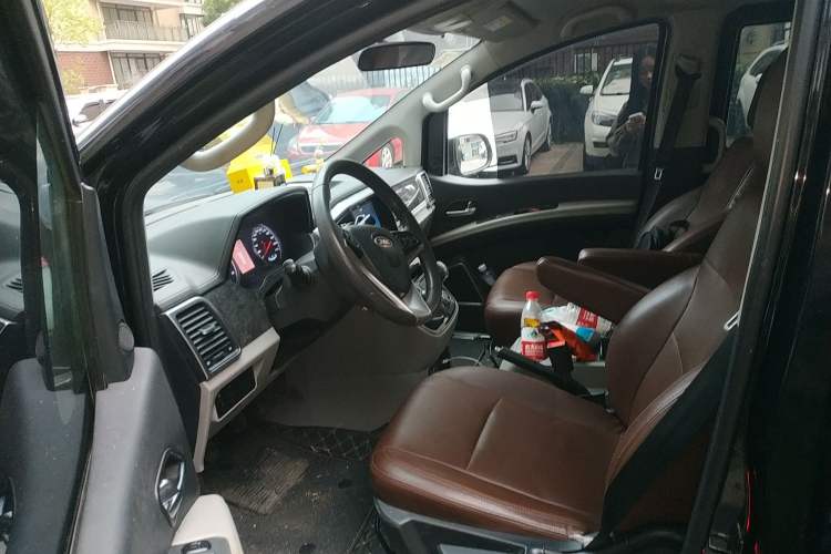 Used JAC M4 2017 1.9T Diesel Manual Luxury Model Left Front Seat
