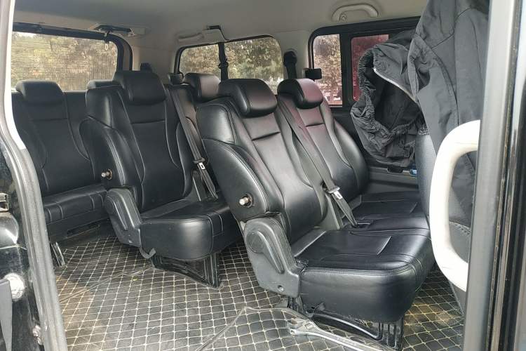 Used JAC M4 2017 1.9T Diesel Manual Luxury Model Left Rear Seat