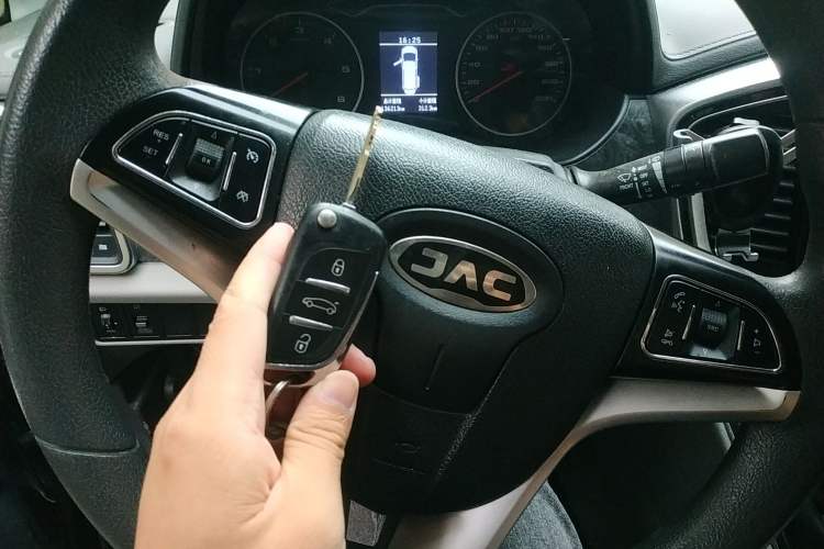 Used JAC M4 2017 1.9T Diesel Manual Luxury Model Vehicle Key