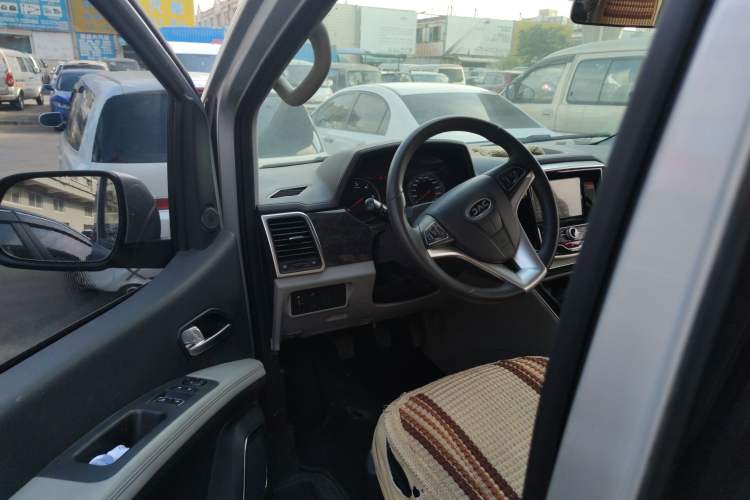 Used JAC M4 2017 1.9T Diesel Manual Luxury Model Steering Wheel