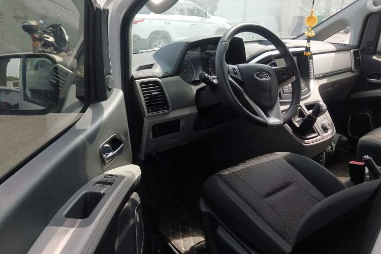 Used JAC M4 2019 Business Series 2.0L Manual - China VI Standard Driver Seat