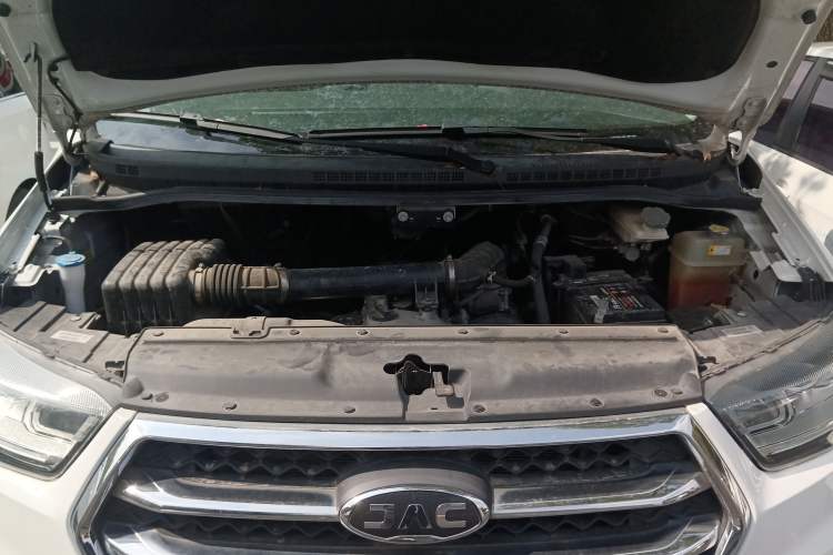 Used JAC M4 2019 Business Series 2.0L Manual - China VI Standard Engine Bay