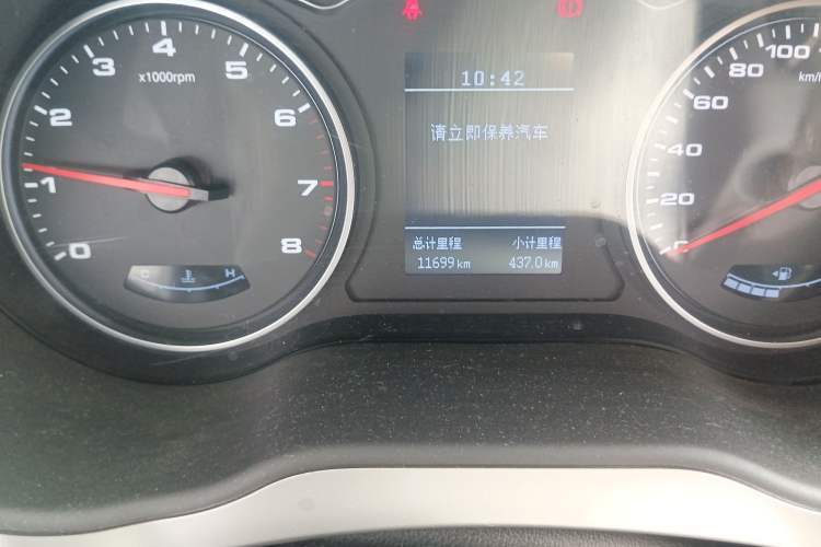 Used JAC M4 2019 Business Series 2.0L Manual - China VI Standard Odometer Close Up