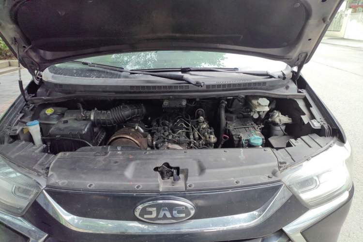 Used JAC M4 2020 2.0 CTI Diesel Manual JingShang Version China VI Standard Engine Bay