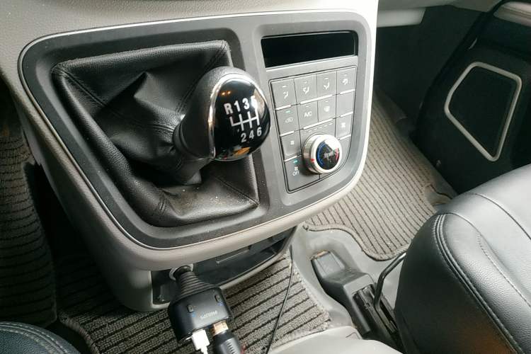 Used JAC M4 2020 2.0 CTI Diesel Manual Jingrui Model China VI Standard Gear Lever