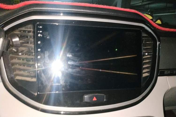 Used JAC M4 2020 2.0 CTI Diesel Manual Jingrui Model China VI Standard Audio And AC Panel