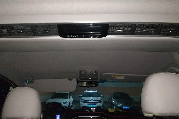 Used JAC M4 2020 2.0 CTI Diesel Manual Jingrui Model China VI Standard Headliner