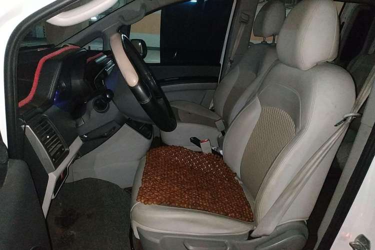 Used JAC M4 2020 2.0 CTI Diesel Manual Jingrui Model China VI Standard Left Front Seat