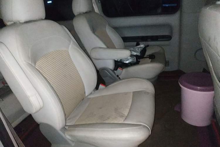 Used JAC M4 2020 2.0 CTI Diesel Manual Jingrui Model China VI Standard Left Rear Seat
