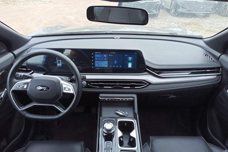 Used JAC QX PHEV 2023 120km Enjoyment Edition Center Console