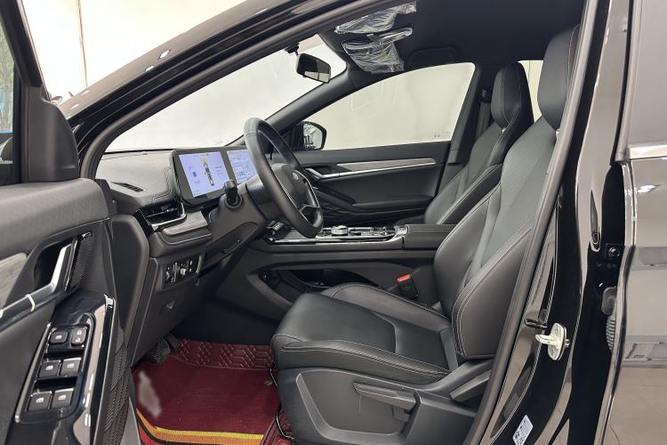 Used JAC QX PHEV 2023 120 km Kinergy Version Interior 1