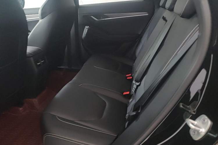 Used JAC QX PHEV 2023 120 km Kinergy Version Left Rear Seat