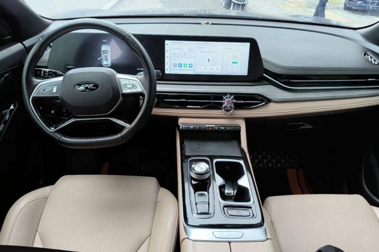 Used JAC QX PHEV 2023 120km Enjoyment Edition Center Console