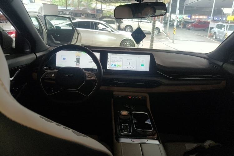Used JAC QX PHEV 2023 120km Jingchi Edition Center Console