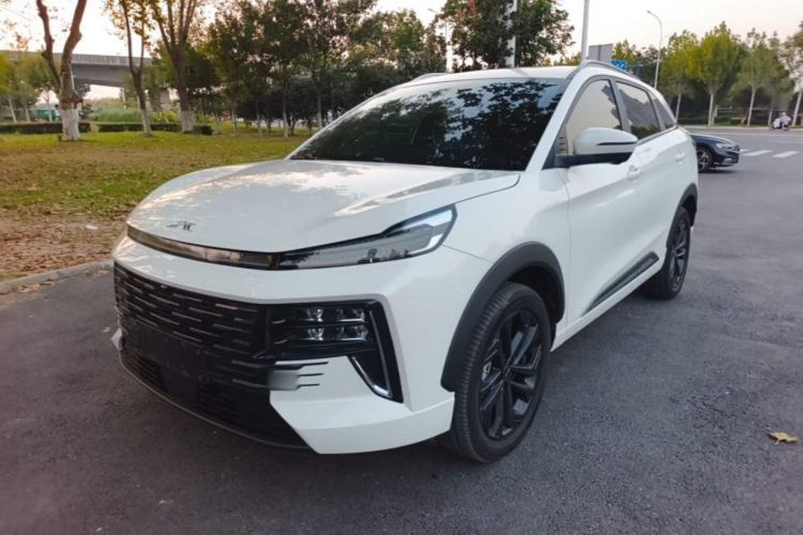 Фото JAC с площадки