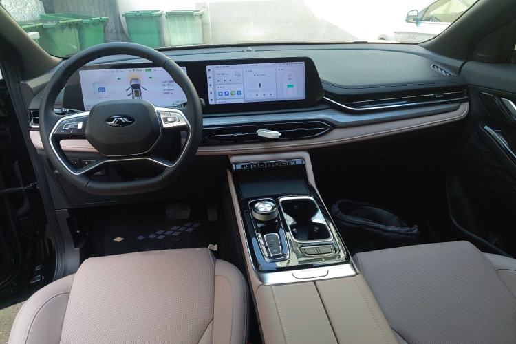 Used JAC QX PHEV 2024 120km JingXiang PRO Center Console