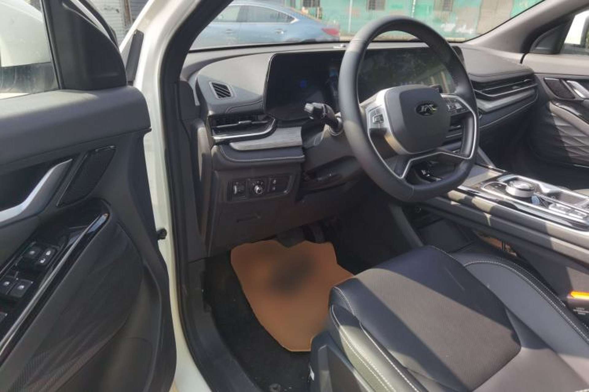 Used JAC QX PHEV 2025 120km Kinetic Edition Driver Seat