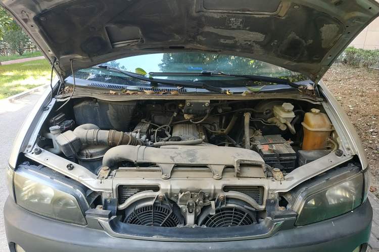 Used JAC Refine 2008 2.4L Colorful Journey Gasoline Manual Basic Version HFC4GA1-C Engine Bay