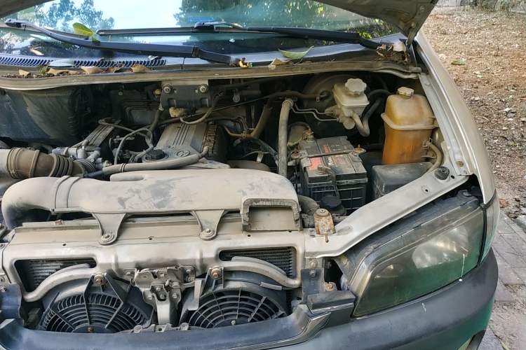 Used JAC Refine 2008 2.4L Colorful Journey Gasoline Manual Basic Version HFC4GA1-C Engine Bay Left