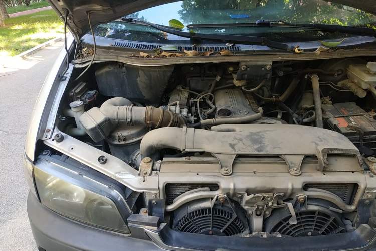 Used JAC Refine 2008 2.4L Colorful Journey Gasoline Manual Basic Version HFC4GA1-C Engine Bay Right
