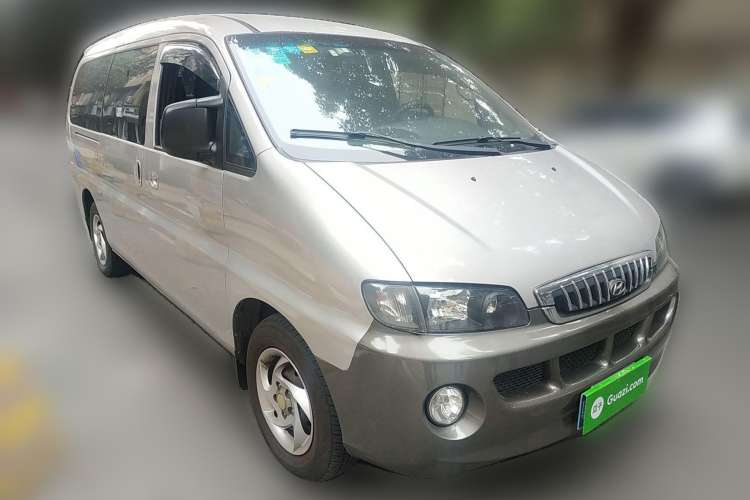 Used JAC Refine 2008 2.0L Shuttle Gasoline Basic Model with Front and Rear Air Conditioning Front Right 45 Deg