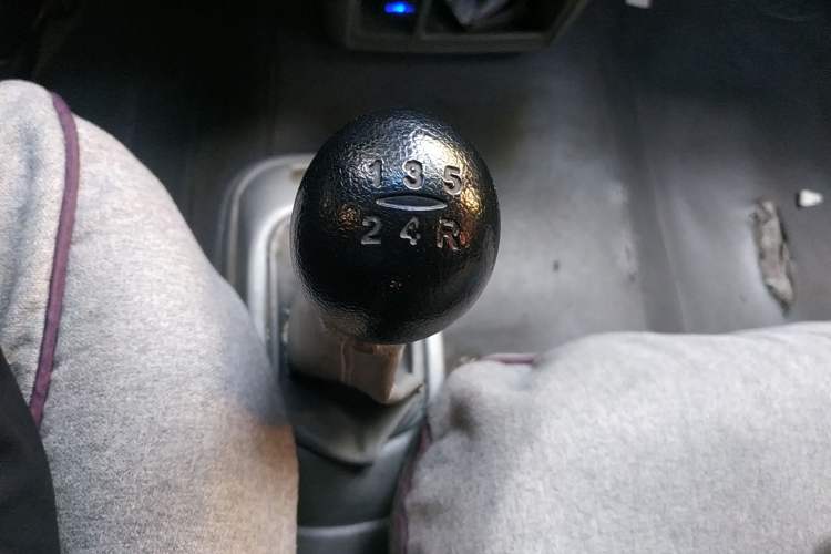 Used JAC Refine 2008 2.4L Colorful Journey Gasoline Manual Basic Version HFC4GA1-C Gear Lever