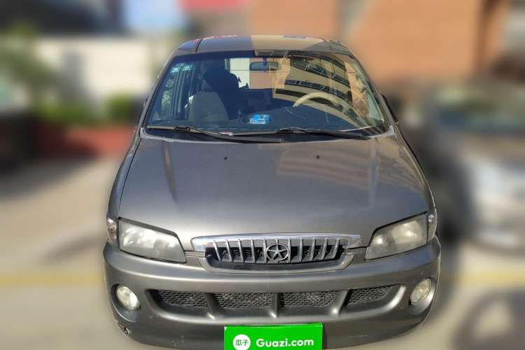 Used JAC Refine 2011 2.0L Shuttle Gasoline Standard Edition HFC4GA3 Front