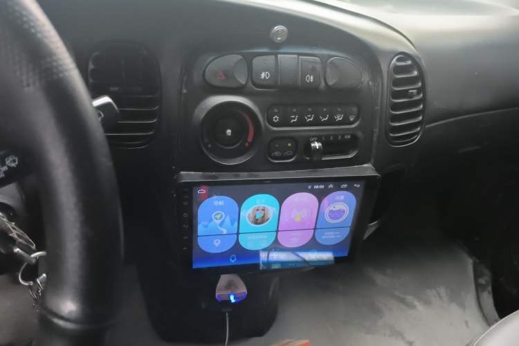 Used JAC Refine 2011 2.0L Shuttle Gasoline Comfort Edition HFC4GA3 Audio And AC Panel